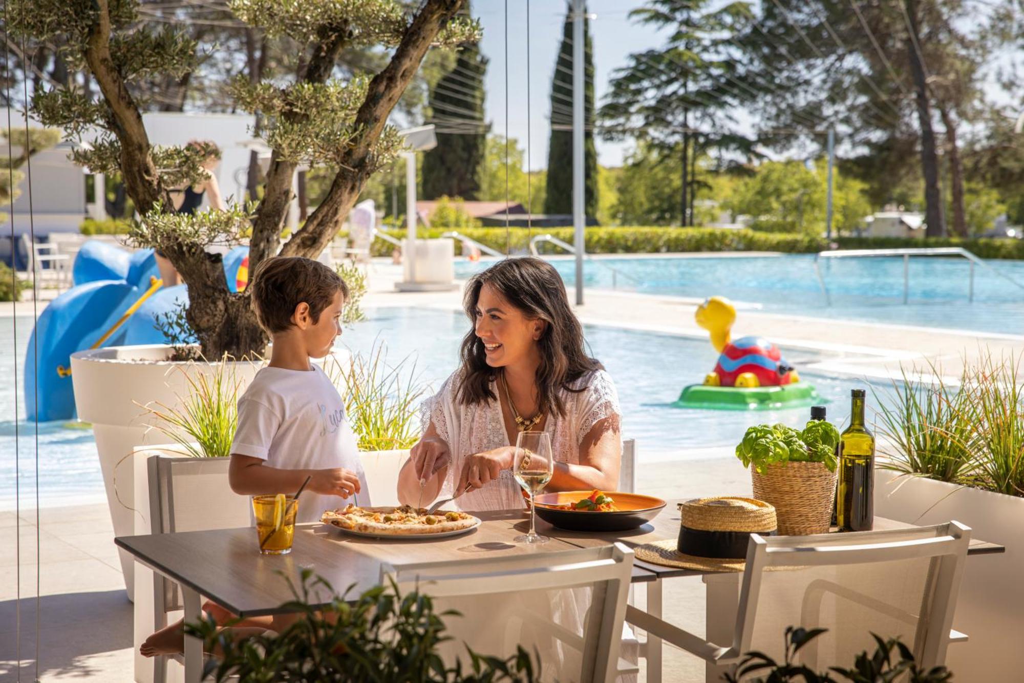 Maistra Camping Valkanela Pitches Funtana Exterior foto